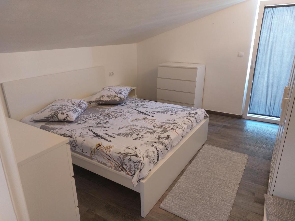 Apartmani Popovic Пореч Екстер'єр фото