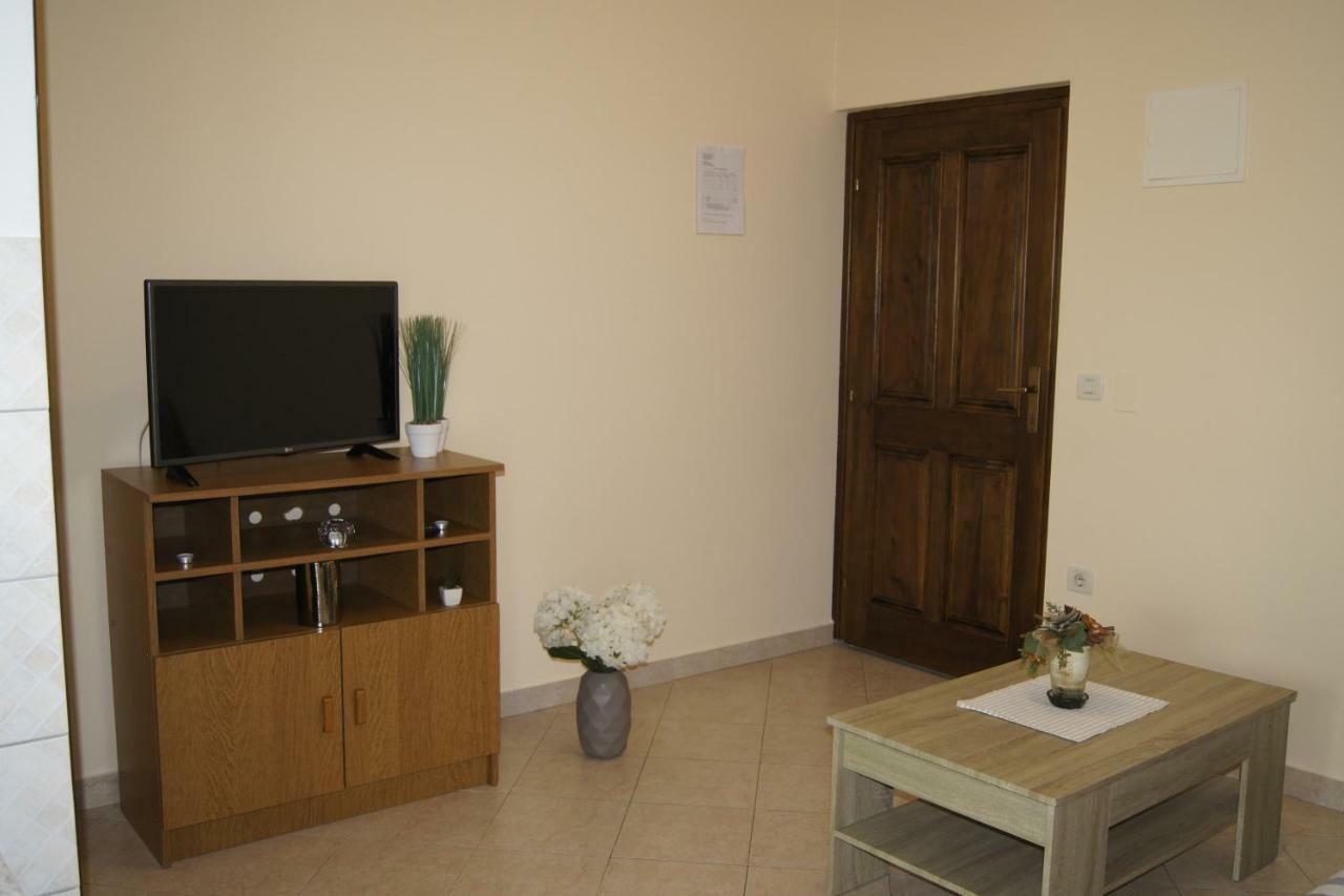 Apartmani Popovic Пореч Екстер'єр фото